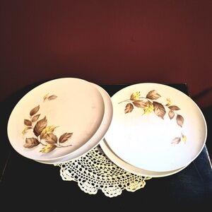 Texas-Ware Leaf Design Dinner Plates